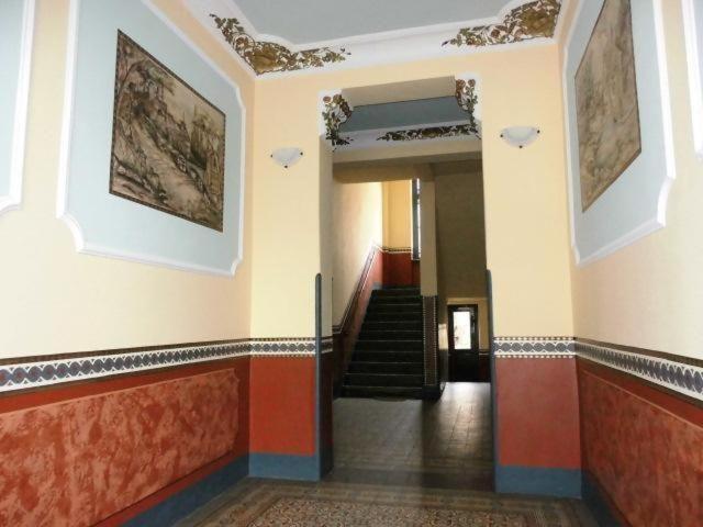 Sehr-Schoene-4-Raum-Maisonette-Fewo-Mit-110Qm-Balkon-Zentral-Preiswert-T7 Dresden Exterior photo